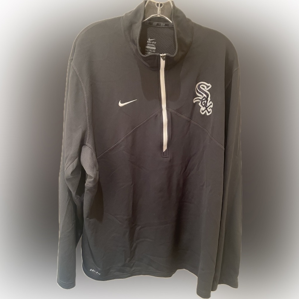 Men’s Nike Franchise Logo Pacer Performance Half-Zip Top